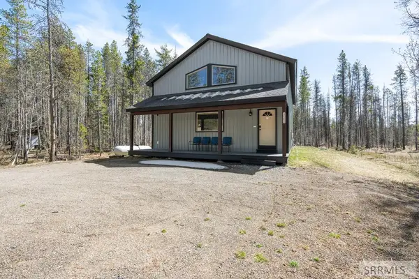 4062 Steelhead Drive, ISLAND PARK, ID 83429