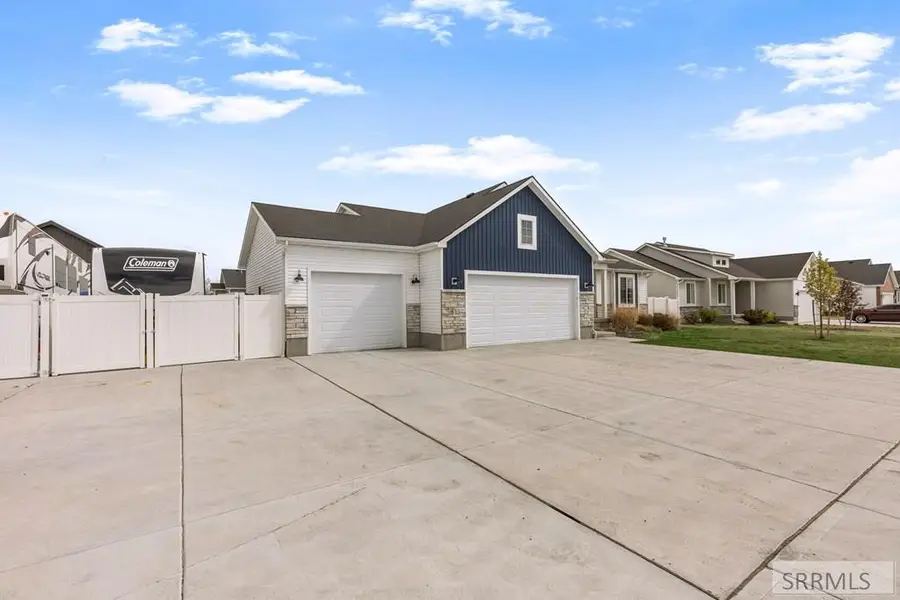 209 Winthorpe St, Idaho Falls, ID 83404 - #3