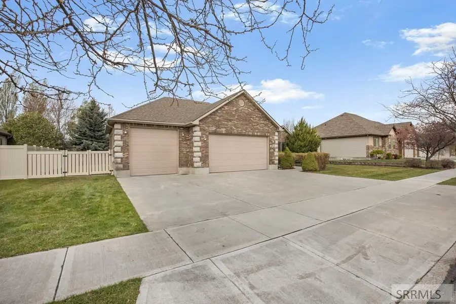 126 Stillwater Drive, Idaho Falls, ID 83404 - #2