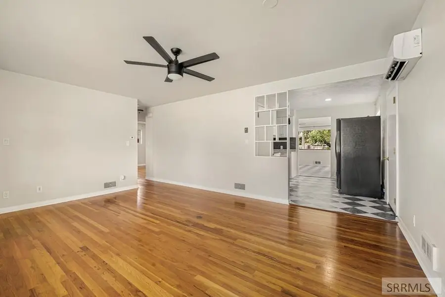 1219 10th Street, Idaho Falls, ID 83404 - #2