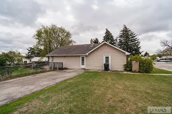 1096 Jefferson Avenue, IDAHO FALLS, ID 83402