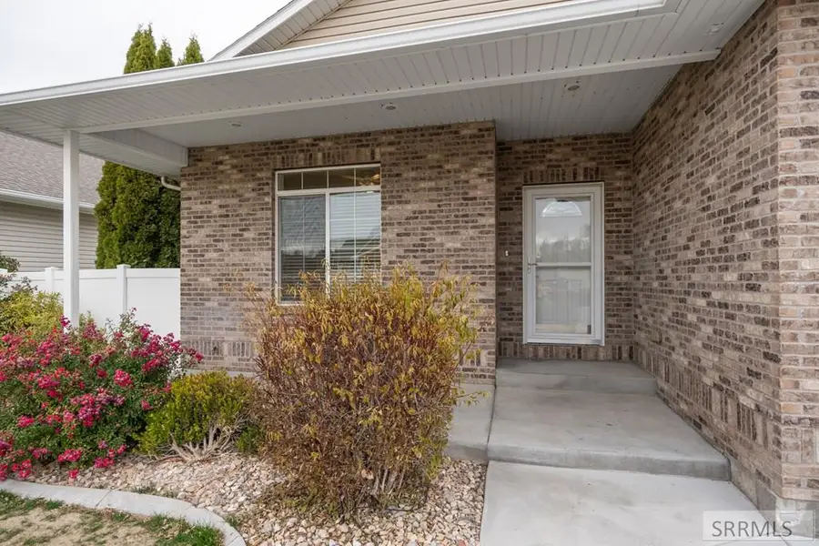 2434 Brookcliff Drive, Idaho Falls, ID 83402 - #2