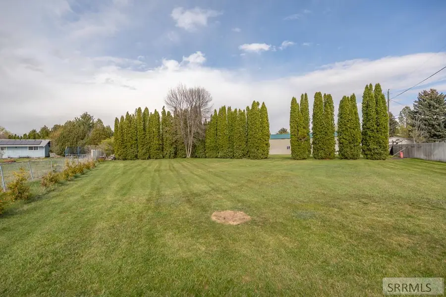 2830 Ross Avenue, Ammon, ID 83406 - #2