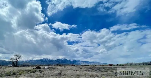 125 Crows Nest Loop, Mackay, ID 83251 - #1