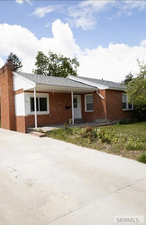 108 Horrocks Drive, BLACKFOOT, ID 83221