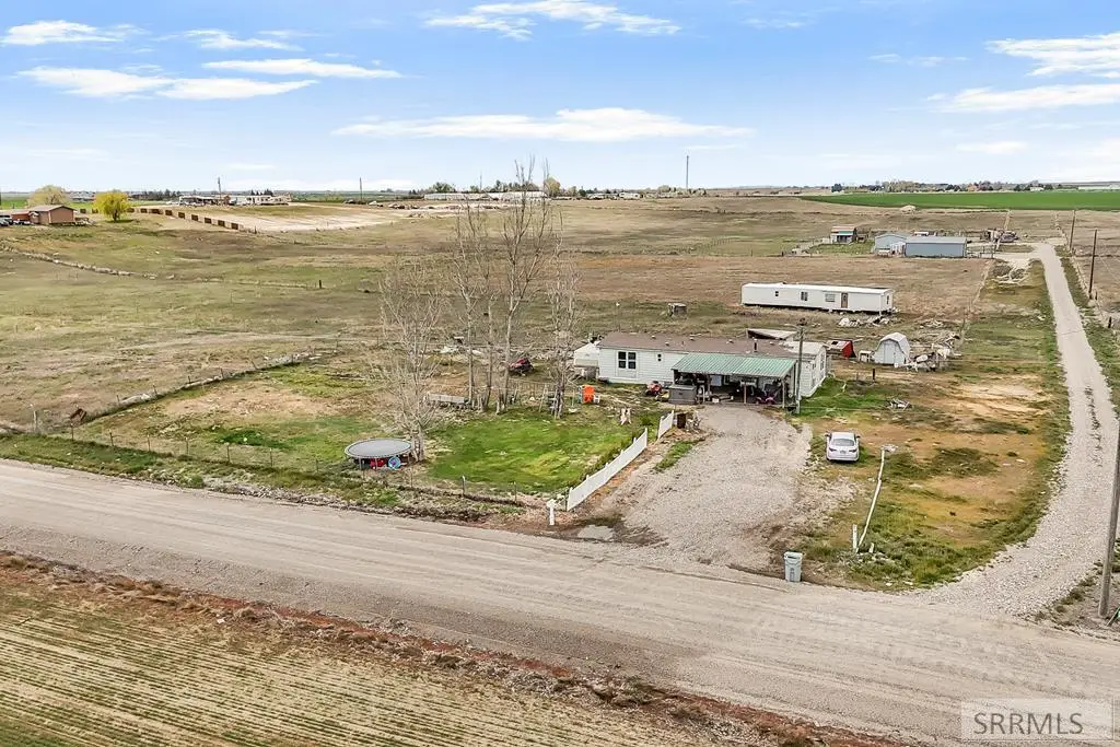 514 900 W, Blackfoot, ID 83221 - #1