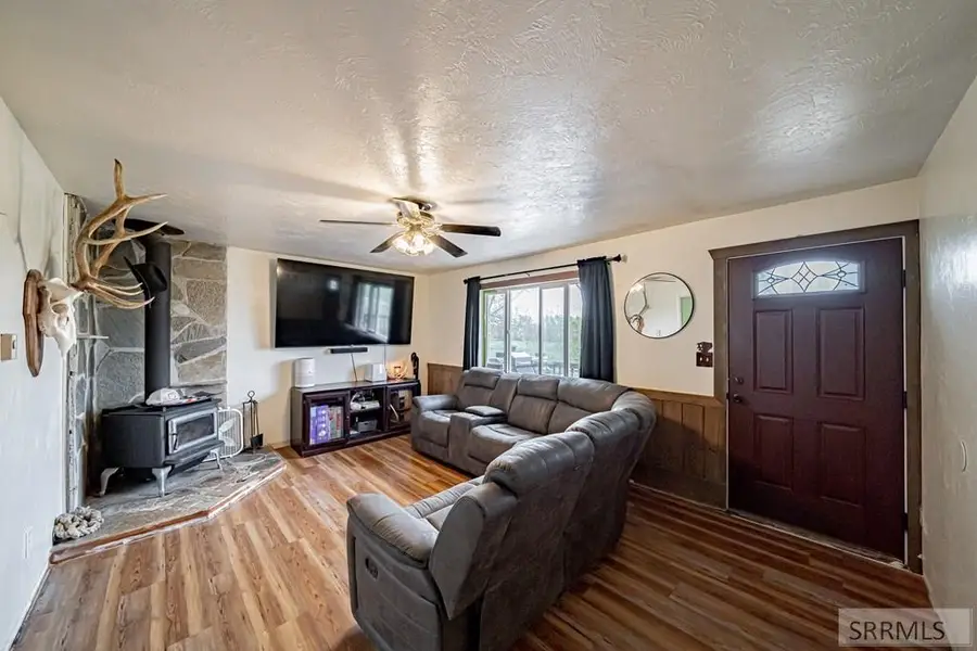 352 300 N, Blackfoot, ID 83221 - #3
