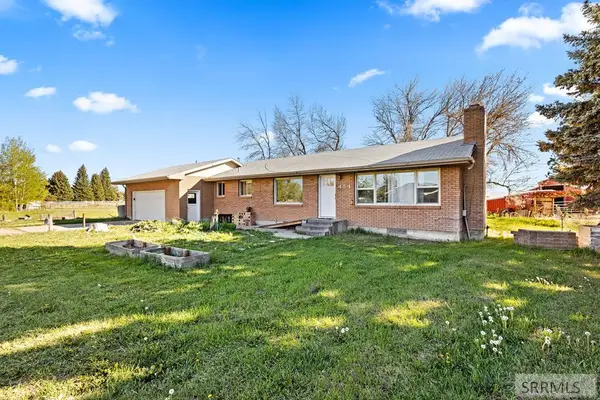454 Oak Street, SHELLEY, ID 83274