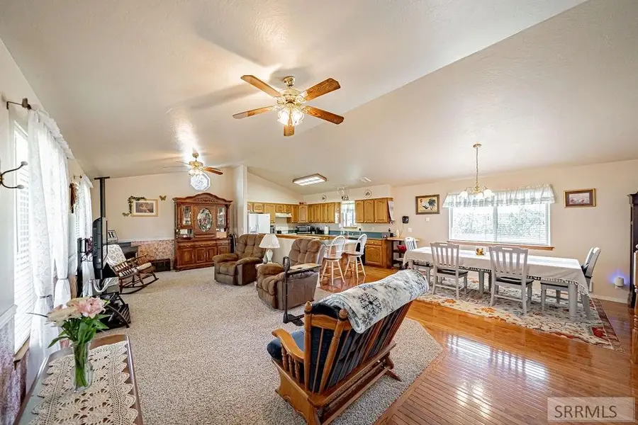 647 1200 W, Blackfoot, ID 83221 - #3