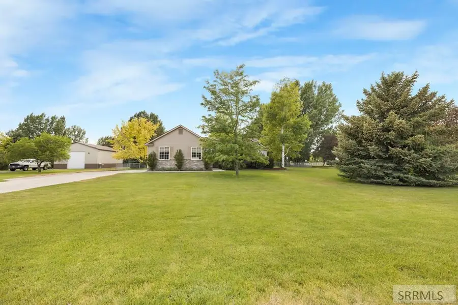 6206 Foxrun Drive, Idaho Falls, ID 83401 - #3