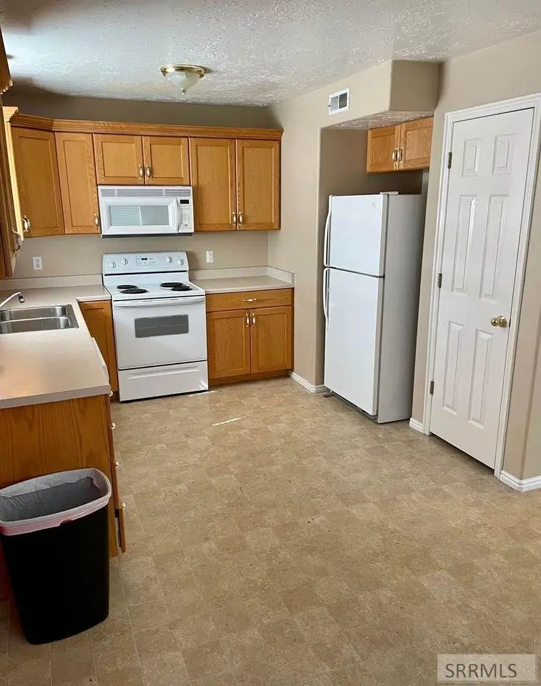 540 7th S #204, Rexburg, ID 83440 - #3