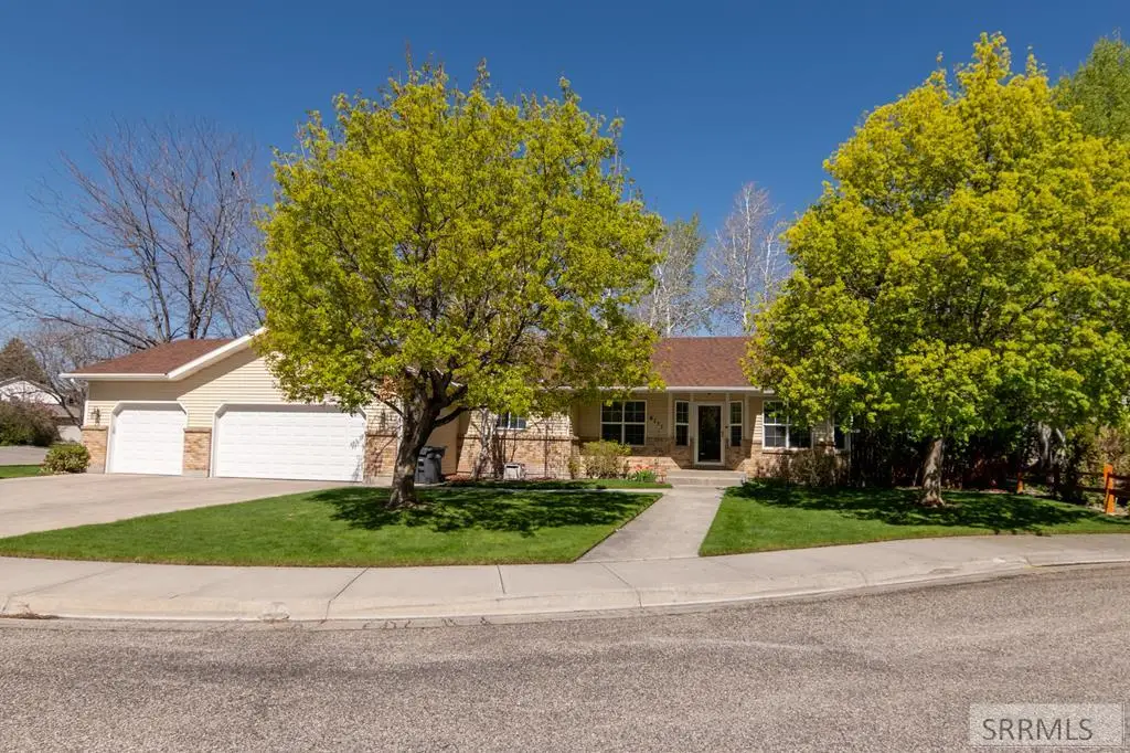 3141 Colonial Way, Idaho Falls, ID 83404 - #1
