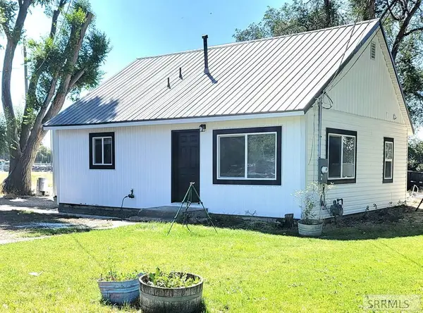 221 2 S, RIGBY, ID 83442