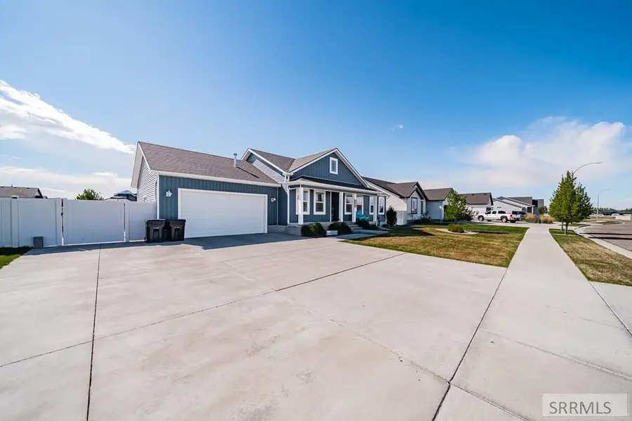 6820 Broyhill Ave, Idaho Falls, ID 83402 - #3