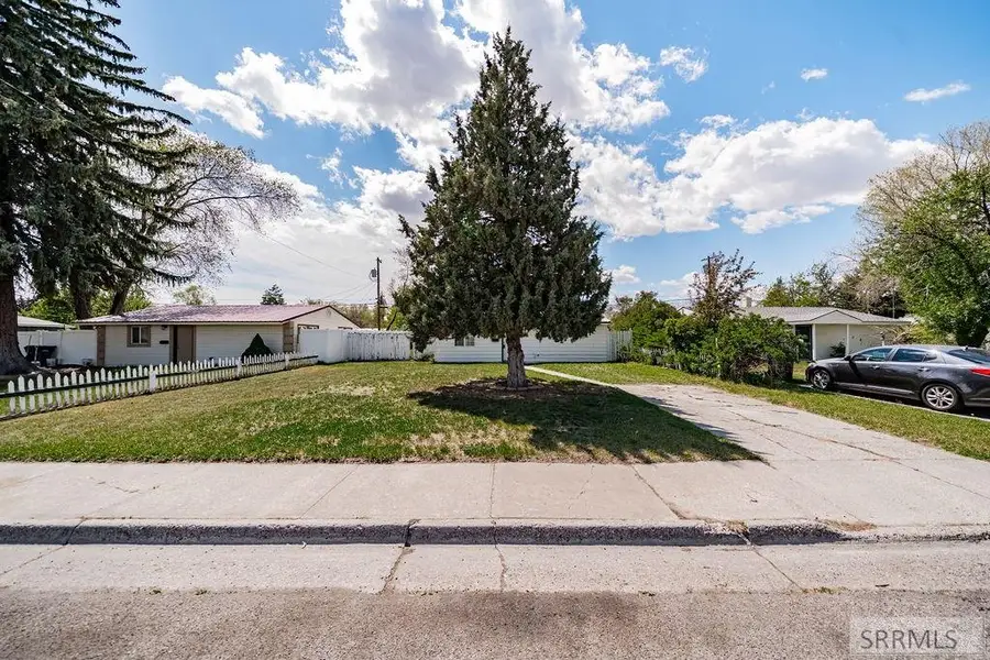 325 Bonneville Drive, Idaho Falls, ID 83401 - #2