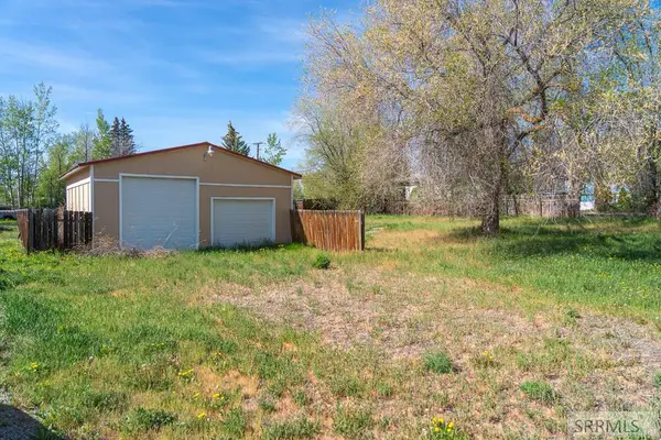 430 6th S, ST ANTHONY, ID 83445