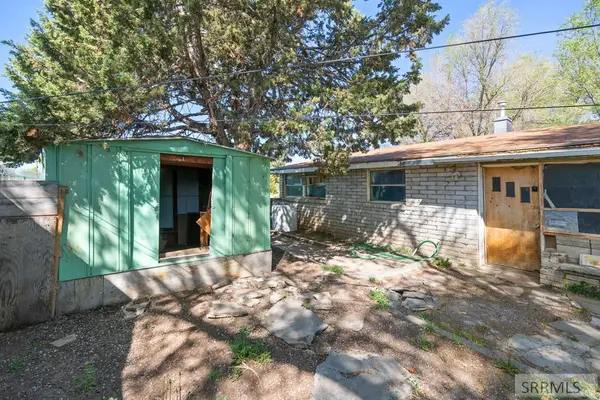 830 Bonneville Drive, IDAHO FALLS, ID 83401