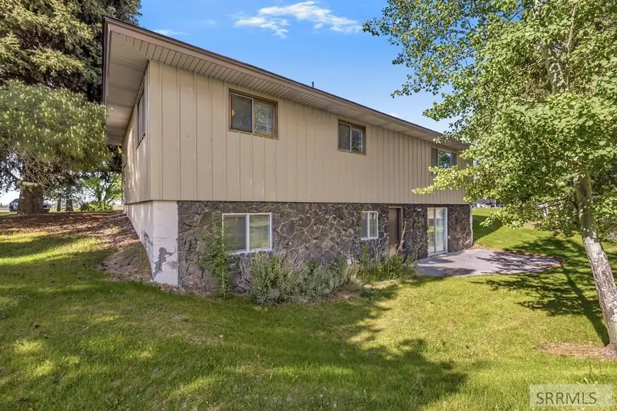 643 100 S, Blackfoot, ID 83221 - #2