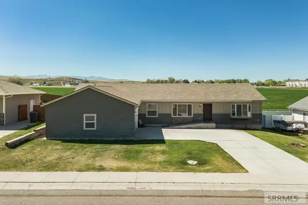 490 Snowflake Street, AMERICAN FALLS, ID 83211