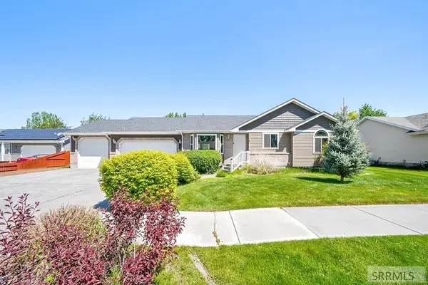 3845 Ridgeview Circle, AMMON, ID 83406