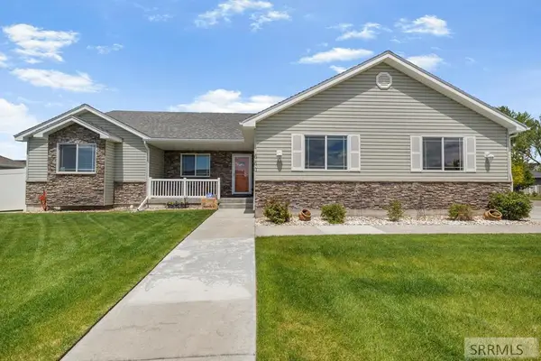 660 Regency Lane, IDAHO FALLS, ID 83402