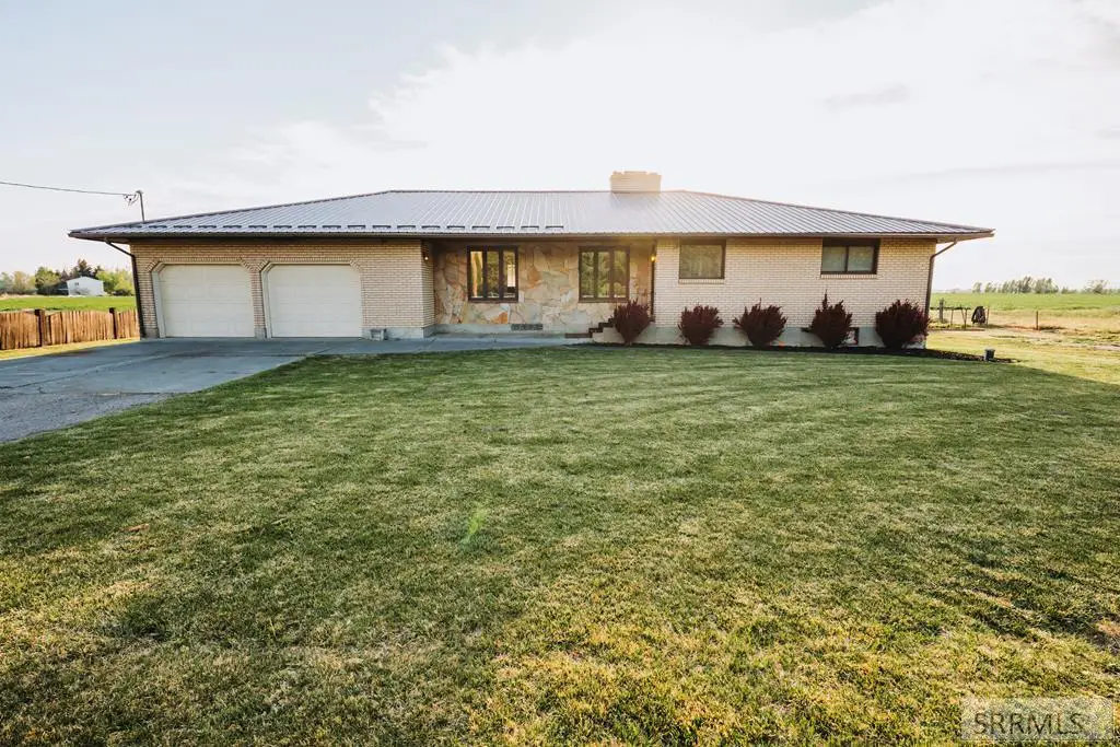 202 Cottonwood Lane, Blackfoot, ID 83211 - #1