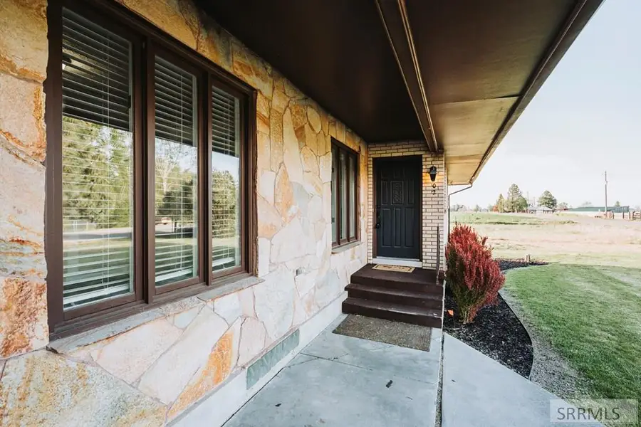 202 Cottonwood Lane, Blackfoot, ID 83211 - #3