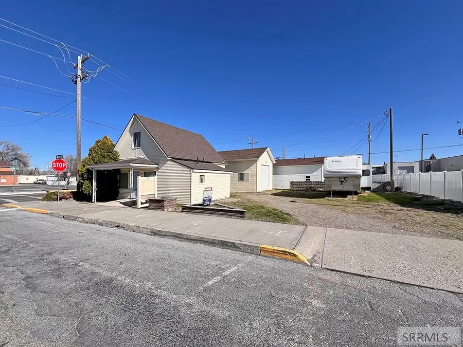390 Broadway Street, Blackfoot, ID 83221 - #3