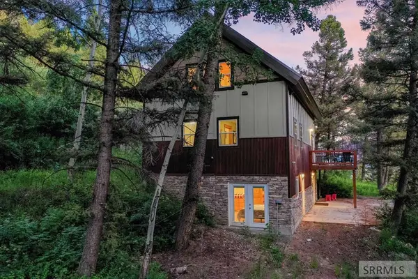 5135 Rees Drive, ISLAND PARK, ID 83429