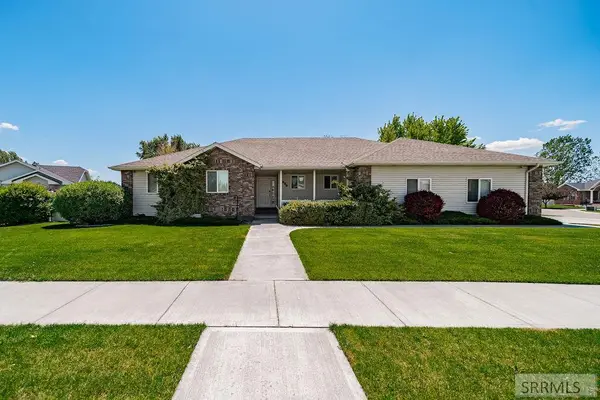 3886 Taylorview Lane, IDAHO FALLS, ID 83406