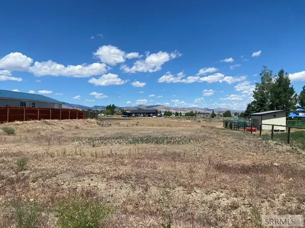 320 Leesburg Lane, CHALLIS, ID 83226