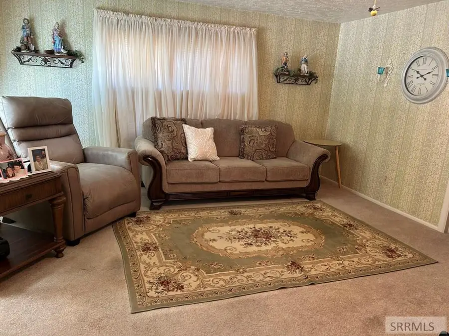 309 Fisher Avenue, Blackfoot, ID 83221 - #3