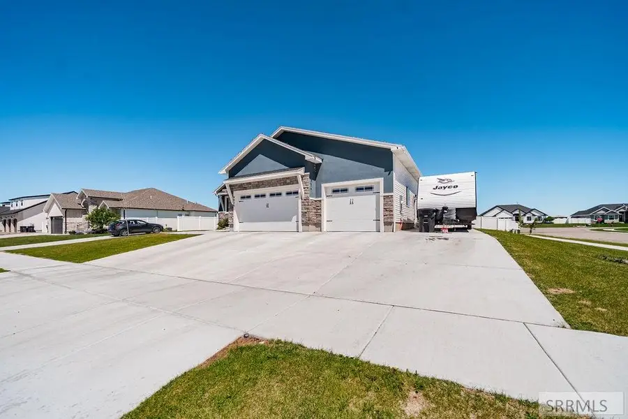 4839 Luxor Drive, Ammon, ID 83401 - #2