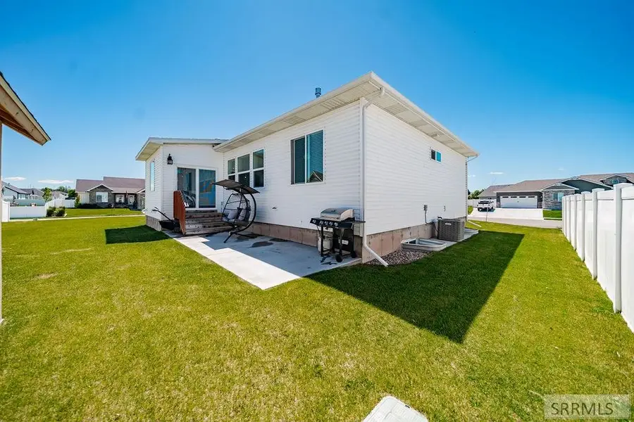 4839 Luxor Drive, Ammon, ID 83401 - #3