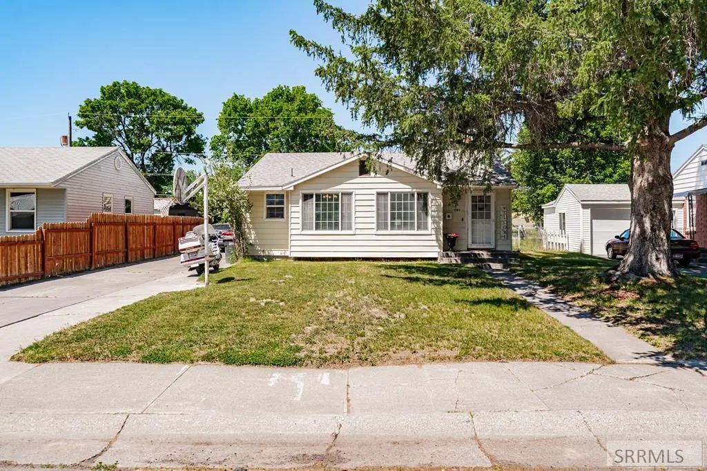 1085 10th Street, Idaho Falls, ID 83404 - #1