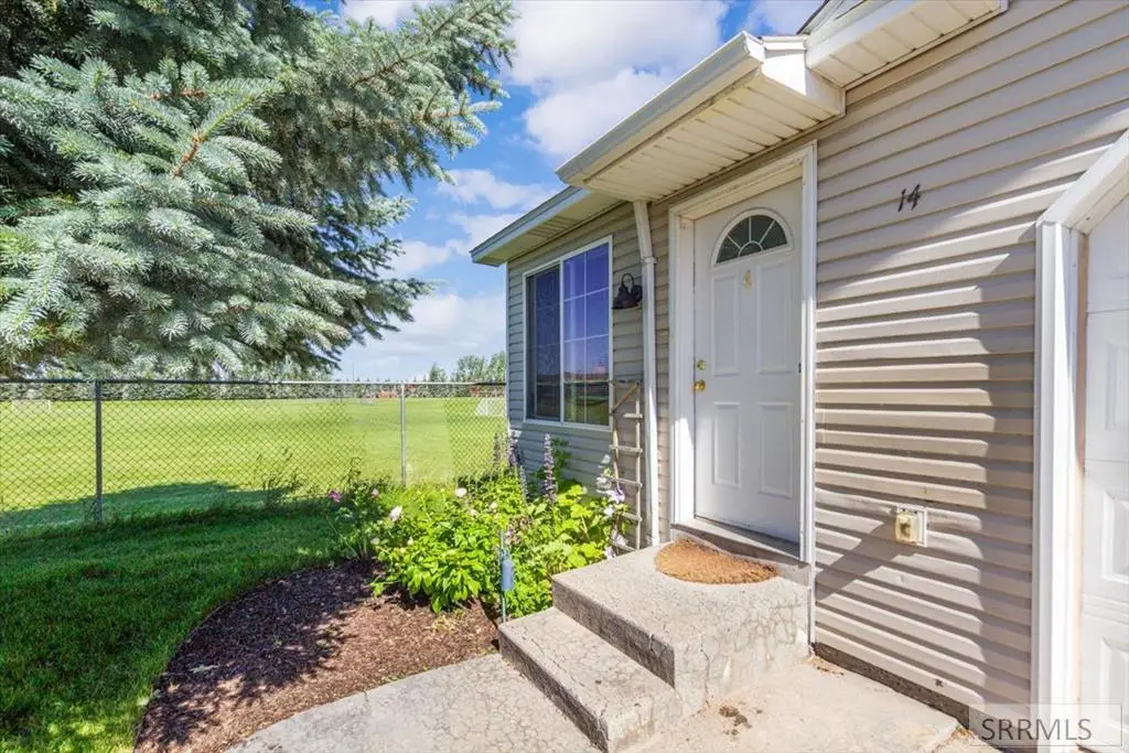 860 5th W #14, Rexburg, ID 83440 - #1