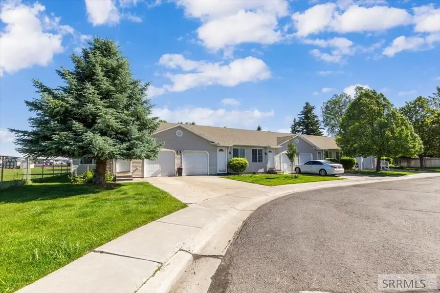 860 5th W #14, Rexburg, ID 83440 - #2