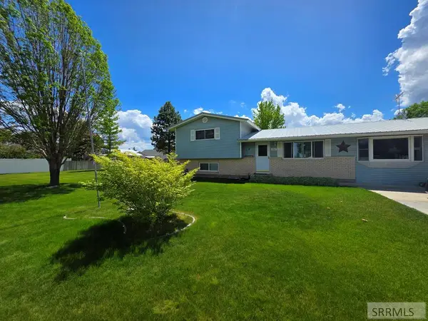 240 Oak Street, SHELLEY, ID 83274