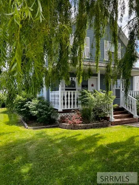 305 Park Avenue, SHELLEY, ID 83274