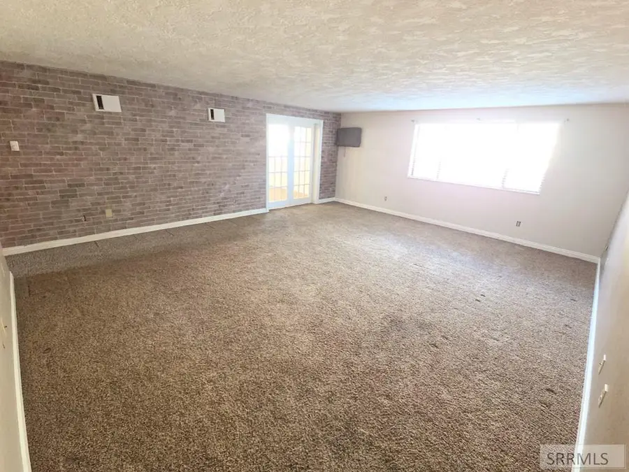 1780 Balboa Drive #D, Idaho Falls, ID 83404 - #3