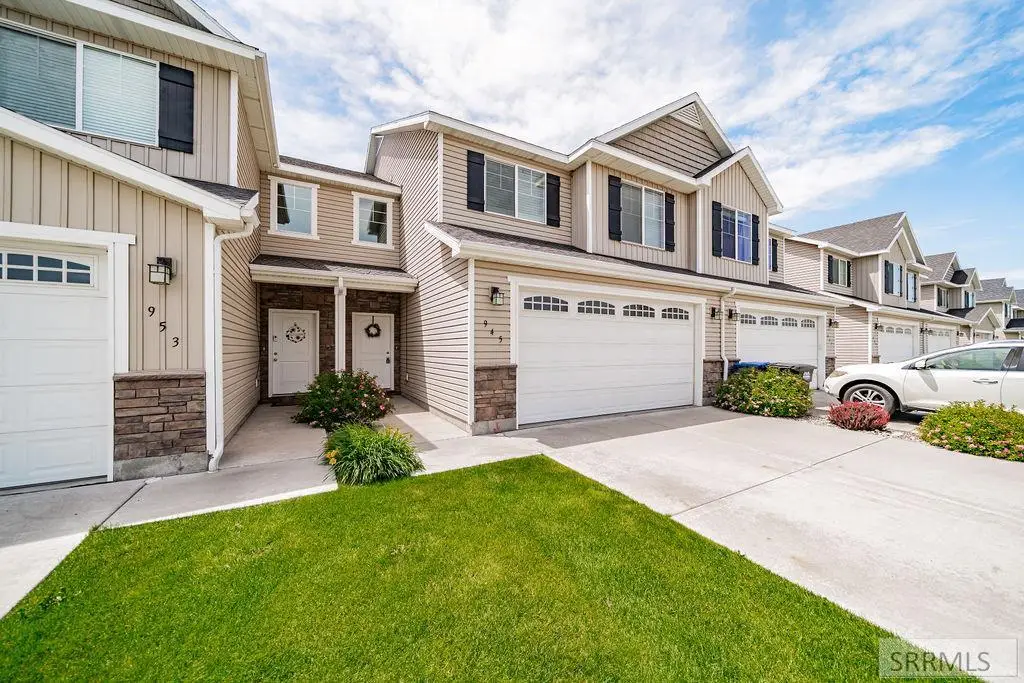 945 2400 W, Rexburg, ID 83440 - #1