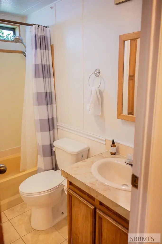 405 Violet Street, Rexburg, ID 83440 - #3
