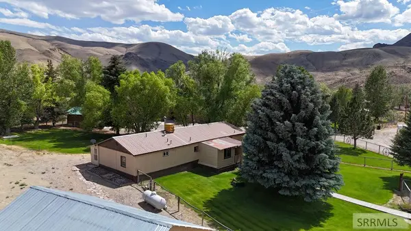 425 River Drive, CHALLIS, ID 83226