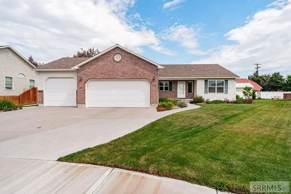 140 Harrisburg Lane, IDAHO FALLS, ID 83404