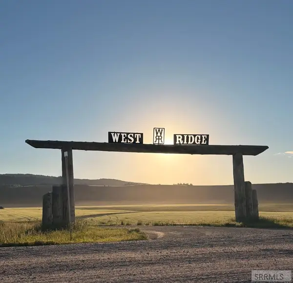 8894 West Ridge Road, TETONIA, ID 83452