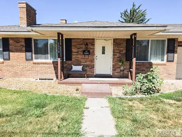 1098 June Avenue, IDAHO FALLS, ID 83404