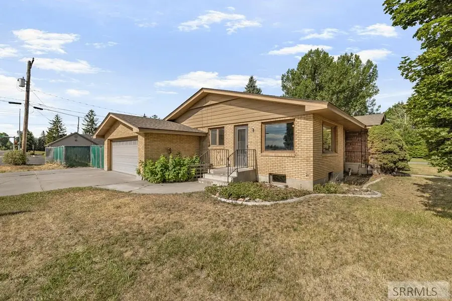 1486 16th Street, Idaho Falls, ID 83404 - #3