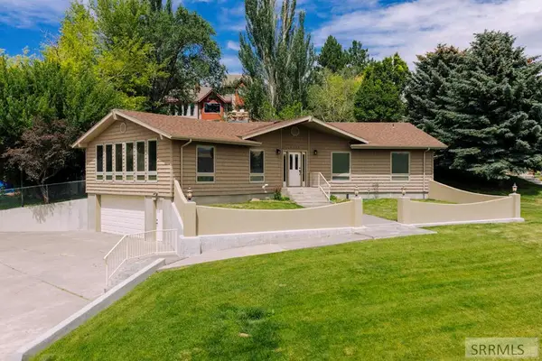 2255 Greenbrier Drive, IDAHO FALLS, ID 83404