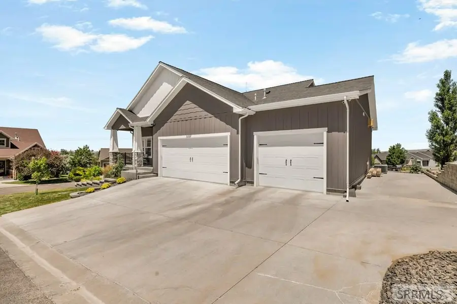 3237 Chartwell Gardens, Ammon, ID 83406 - #3
