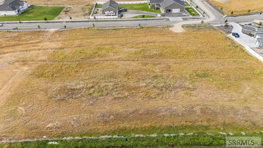 5581 Malheur River St, Ammon, ID 83406 - #2